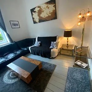 Cozy Close To Zaventem Airport Apartamento Bruselas